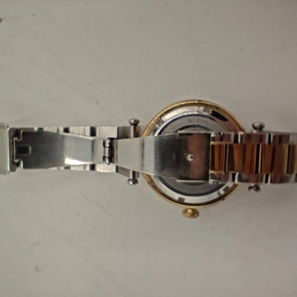 Invicta Bolt Two-Tone Quartz Watch Gold Silver Bracelet Diamond Dial EUC Working - Picture 16 of 16